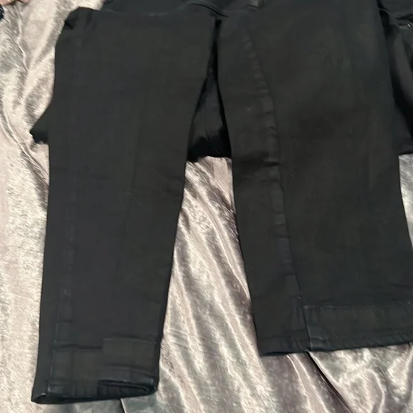 Phenomenal industrial GStarr stretch, 31 -32 dark blue/black jeans